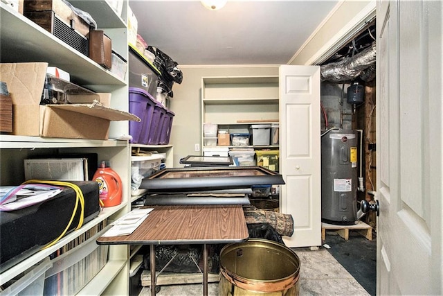 6590 Williamson Dr NE, Atlanta, GA 30328 - walk in closet featuring water heater