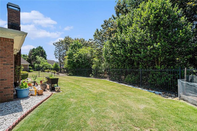 725 Windsor Place Cir SW, Grayson, GA 30017 - view of yard