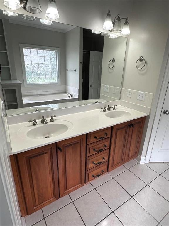 114 Vinings Way SE, Calhoun, GA 30701 - bathroom with vanity, toilet, and wood finished floors