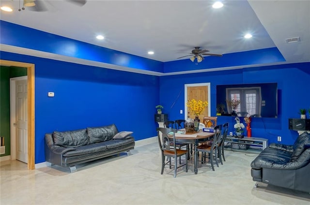 dining room featuring ceiling fan