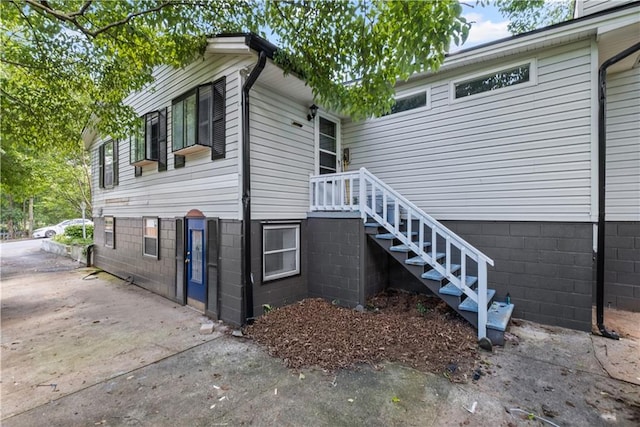 881 Mclinden Ave SE, Smyrna, GA 30080 - view of home's exterior