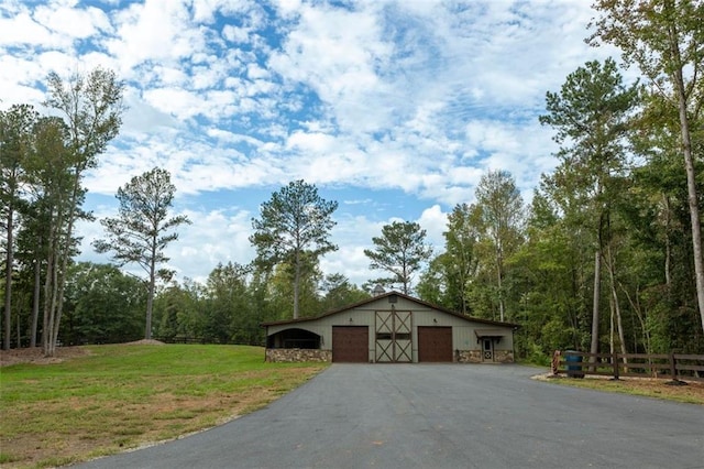 exterior space with a yard