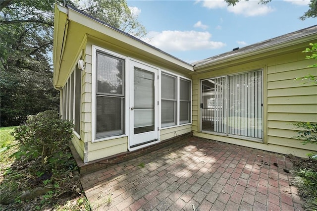 2466 Country Club Dr, Conyers, GA 30013 - view of patio / terrace