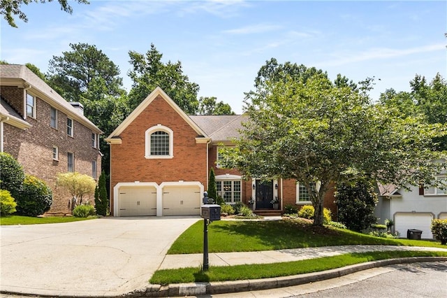 290 Edwardton Ct, Roswell, GA 30076 - traditional home featuring a garage, brick siding, driveway, and a front lawn