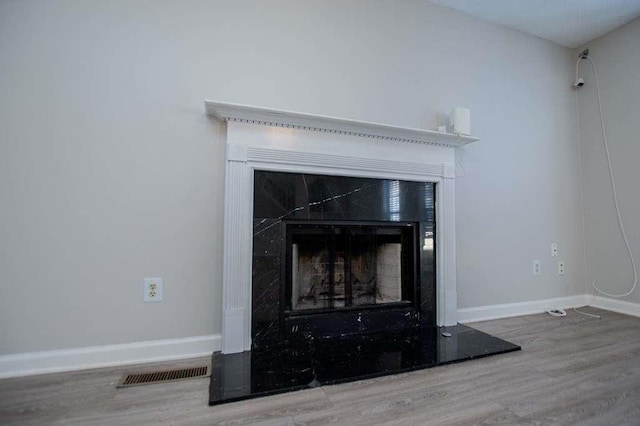 room details featuring hardwood / wood-style flooring