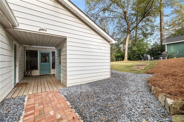 exterior space featuring a lawn