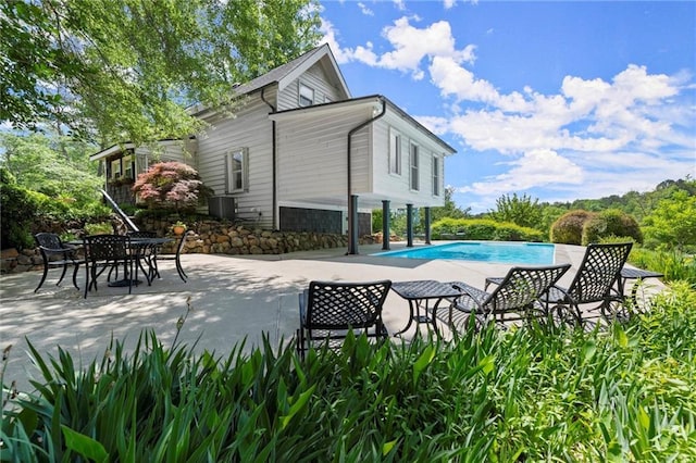 467 Liberty Grove Rd, Alpharetta, GA 30004 - swimming pool with a patio