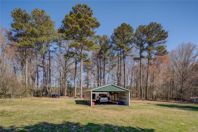 view of yard with a detached carport