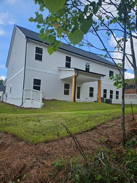 222 Silvercrest Dr, Acworth, GA 30101 - back of property with a yard