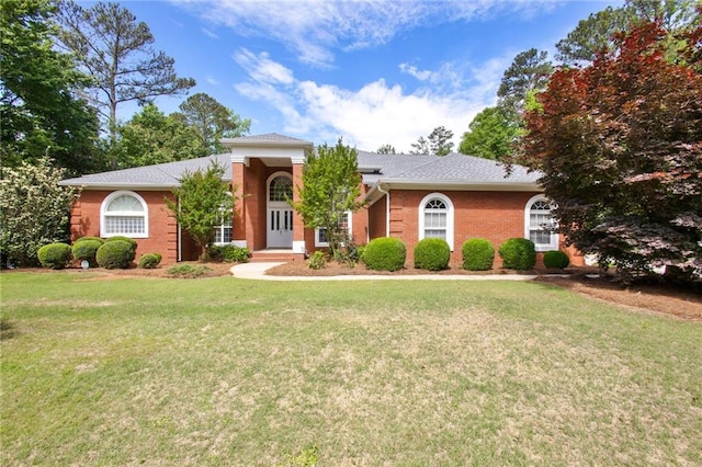 385 Windermere Cir, Newnan, GA 30265 - single story home featuring a front lawn and brick siding