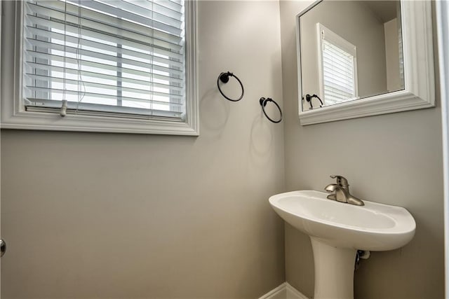 bathroom featuring plenty of natural light