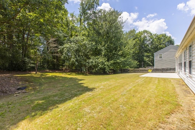 706 Hillmont Dr, Loganville, GA 30052 - view of yard featuring a patio