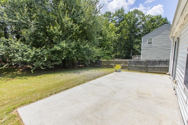 706 Hillmont Dr, Loganville, GA 30052 - view of patio