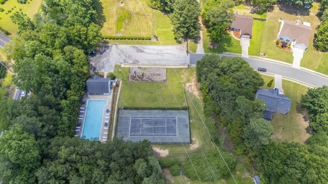 706 Hillmont Dr, Loganville, GA 30052 - aerial view of a pool