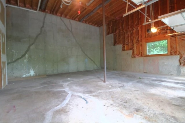 2773 Hawk Trace Ct NE, Marietta, GA 30066 - view of below grade area