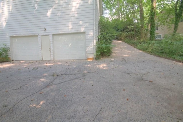 2773 Hawk Trace Ct NE, Marietta, GA 30066 - view of garage