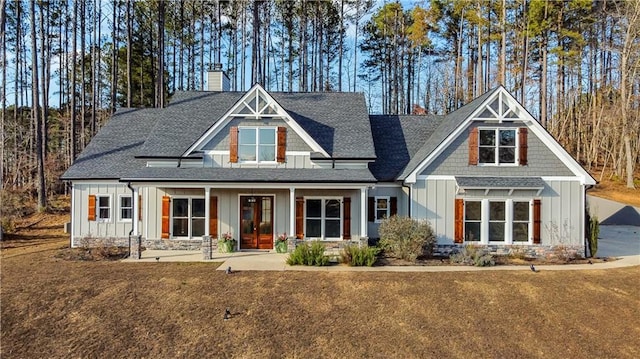 view of front of property with covered porch