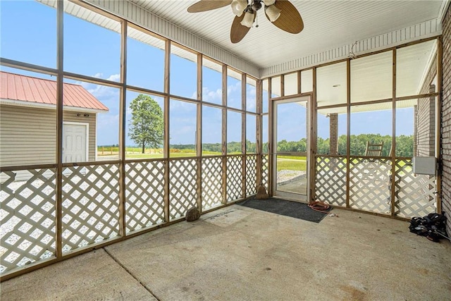 231 Gordon Rd, Cedartown, GA 30125 - unfurnished sunroom with ceiling fan
