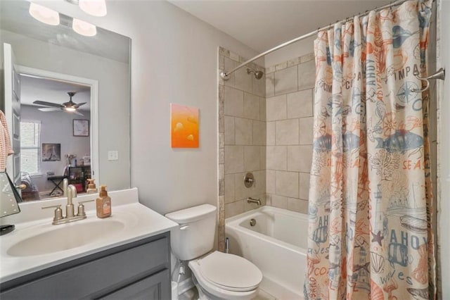 full bath with shower / bath combo with shower curtain, a ceiling fan, toilet, and vanity