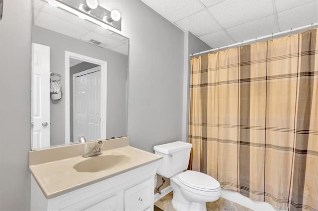 5891 Ranger Ct, Peachtree Corners, GA 30092 - full bath featuring toilet, vanity, a paneled ceiling, and curtained shower
