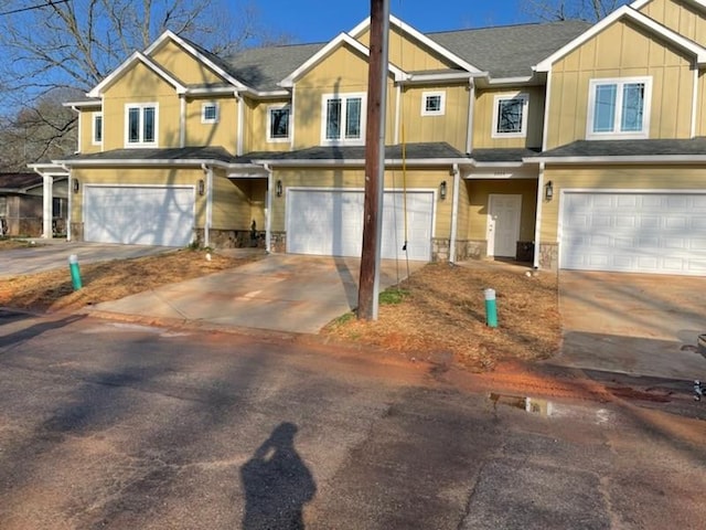 view of front of home with a garage