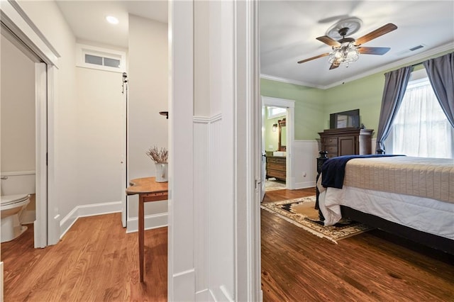 315 W Ave, Cartersville, GA 30120 - bedroom with light wood finished floors, ornamental molding, a ceiling fan, and baseboards