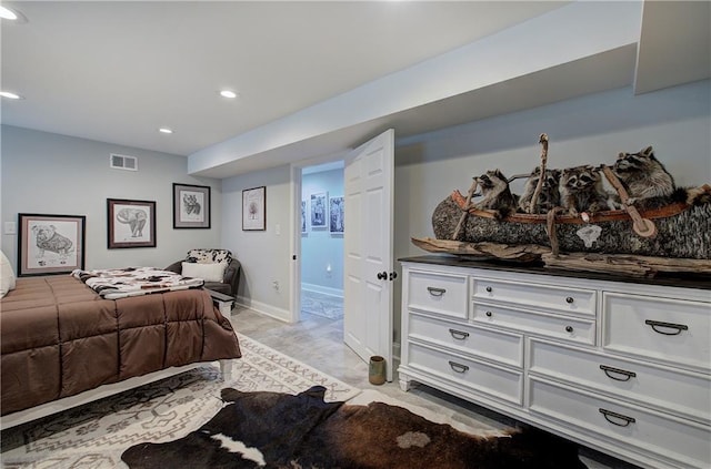 bedroom with recessed lighting, baseboards, and visible vents
