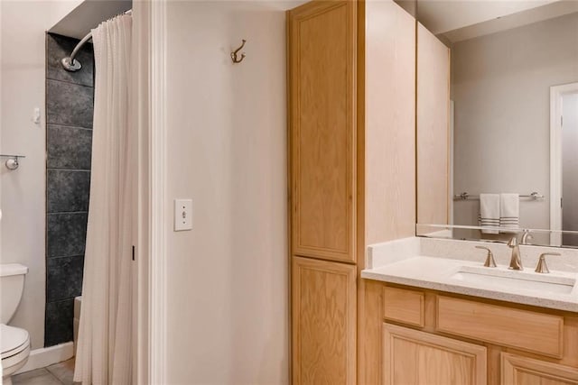 full bathroom featuring tile patterned flooring, vanity, shower / bath combo, and toilet