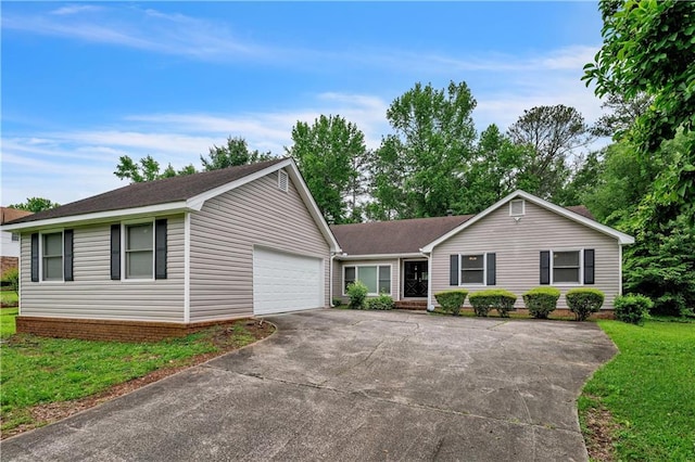 ranch-style home with a front yard