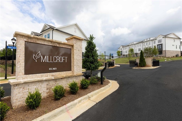 5448 Howington Ct E Unit 194, Buford, GA 30518 - community / neighborhood sign with a residential view