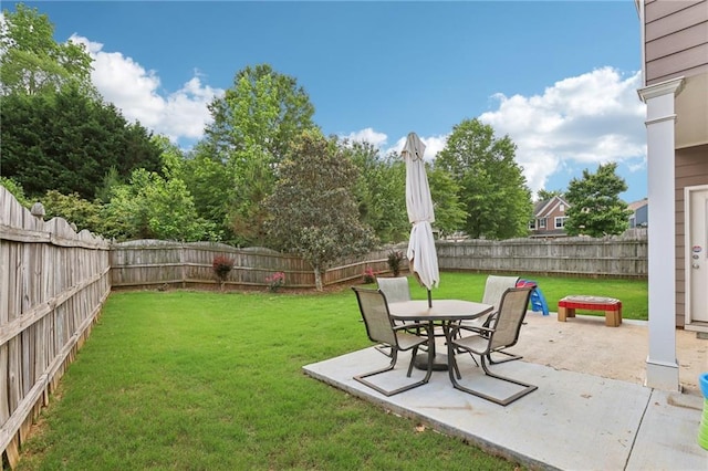 5225 Stonehaven Vw, Cumming, GA 30040 - view of yard featuring a patio