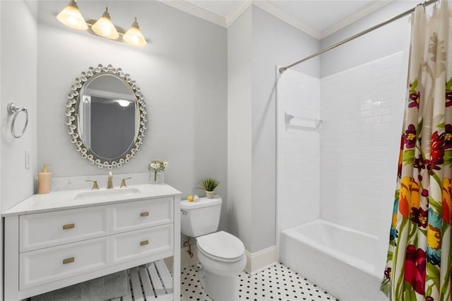 full bathroom with crown molding, toilet, baseboards, vanity, and shower / tub combo with curtain