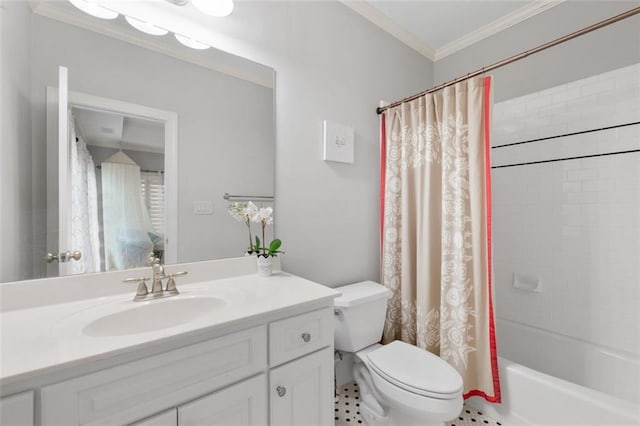 full bathroom with crown molding, toilet, vanity, and shower / tub combo with curtain