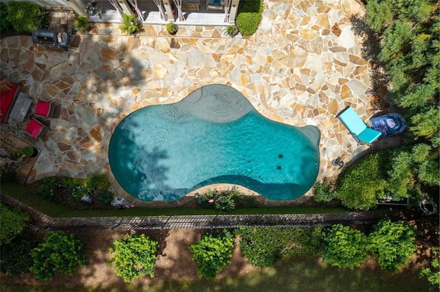 bird's eye view of a pool area