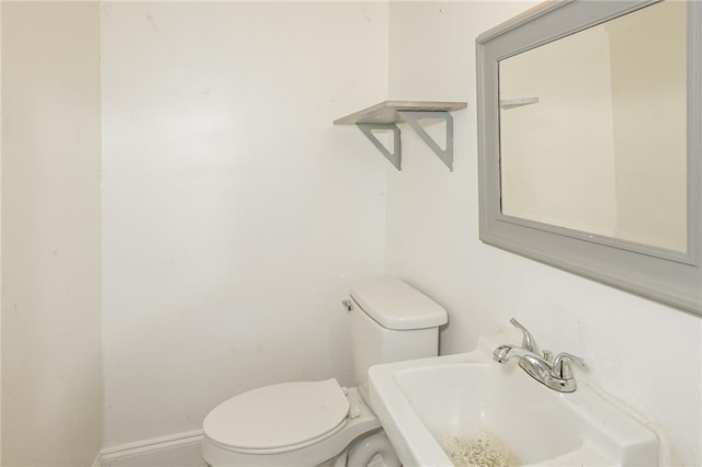 2325 E Hill Way, Norcross, GA 30071 - bathroom with toilet and a sink