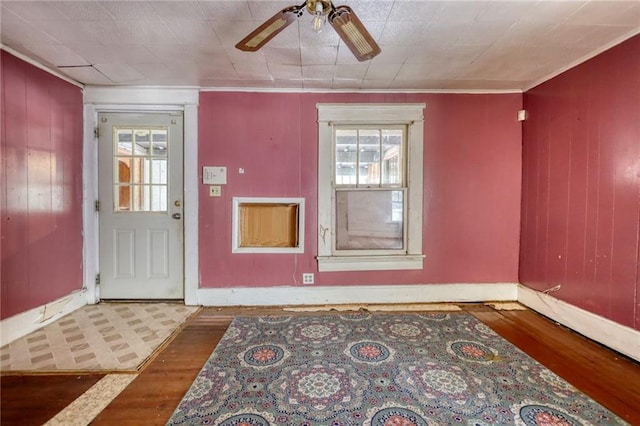 unfurnished room featuring ceiling fan and light tile flooring