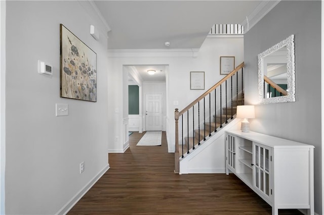 22 Mossy Oaks Ln NE, Rome, GA 30165 - hall featuring crown molding, stairs, dark wood-type flooring, and baseboards