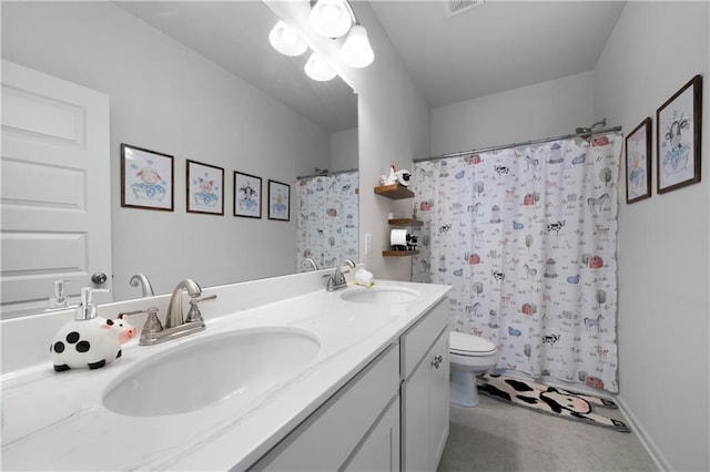 22 Mossy Oaks Ln NE, Rome, GA 30165 - full bathroom featuring double vanity, toilet, and a shower with shower curtain