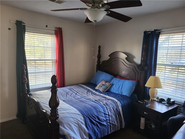 bedroom with ceiling fan