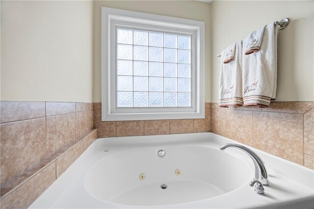 bathroom featuring a bathing tub