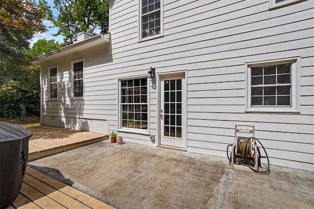 4255 Hidden Meadow Cir, Sugar Hill, GA 30518 - wooden deck featuring a patio