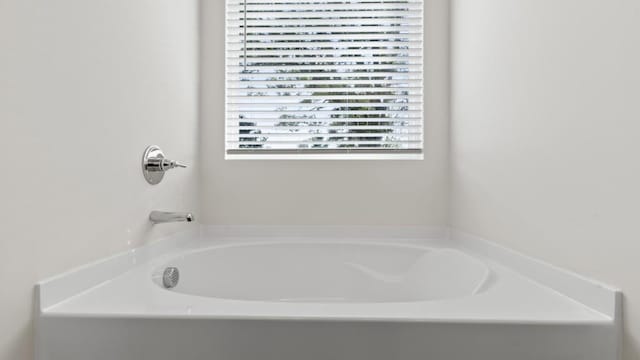 305 Knights Ct, Canton, GA 30115 - full bath featuring a bath