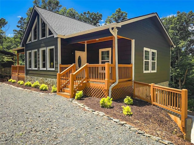 view of front facade with covered porch