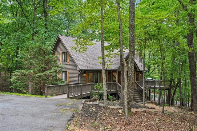 view of front of property featuring a deck