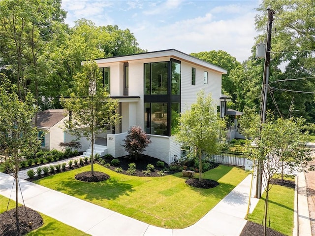 3117 Robinson Ave, Scottdale, GA 30079 - contemporary home with a front yard