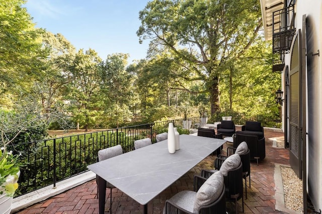 view of patio / terrace featuring an outdoor hangout area