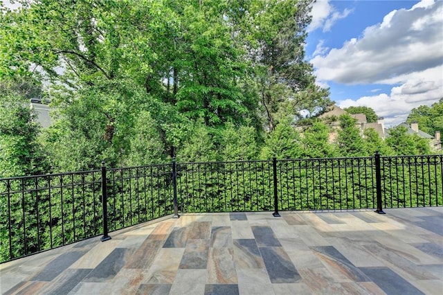 8340 Royal Melbourne Way, Duluth, GA 30097 - view of patio