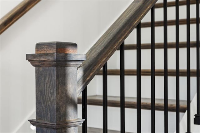 9110 Greenway Ct, Gainesville, GA 30506 - view of stairway