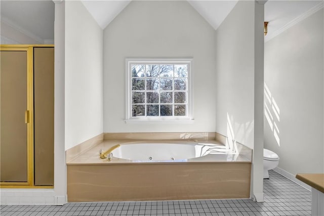 full bathroom with a whirlpool tub, vaulted ceiling, a shower stall, and toilet