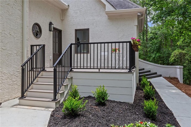 12995 Bucksport Dr, Roswell, GA 30075 - doorway to property with stucco siding